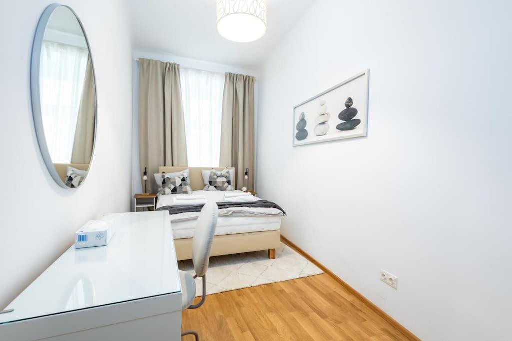 Orestaliving - Danube Canal Bécs Kültér fotó